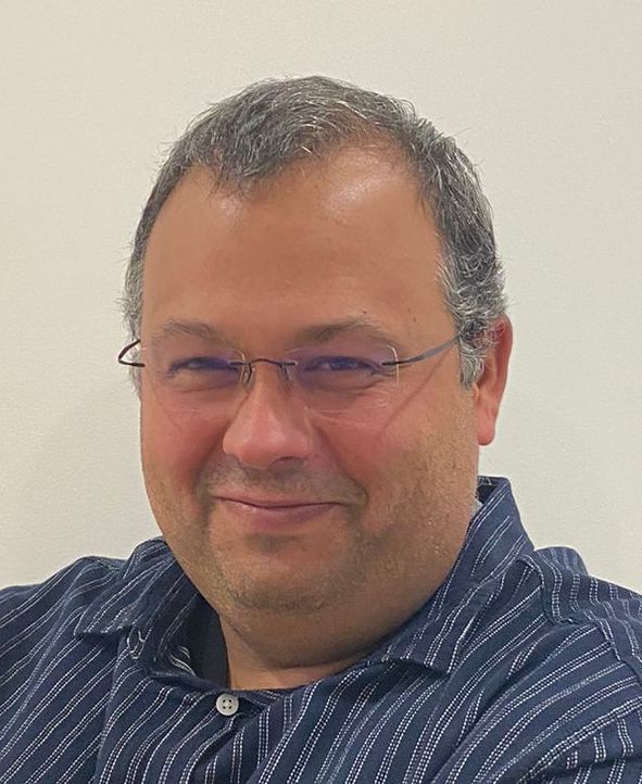 Eduardo Duarte headshot